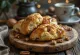 Scone Kenari Sirup Maple disajikan