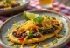 Huarache Meksiko otentik dengan kacang dan keju