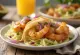Tacos udang dengan saus jambu biji