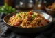 Sajian nasi jambalaya dengan potongan daging sapi dan sosis