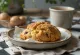 Scone oat kopi disajikan