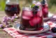 Es teh blackberry disajikan dengan lemon dan mint