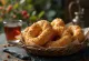 Simit - cincin wijen Turki disajikan