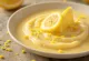 Smoothie pisang lemon disajikan segar